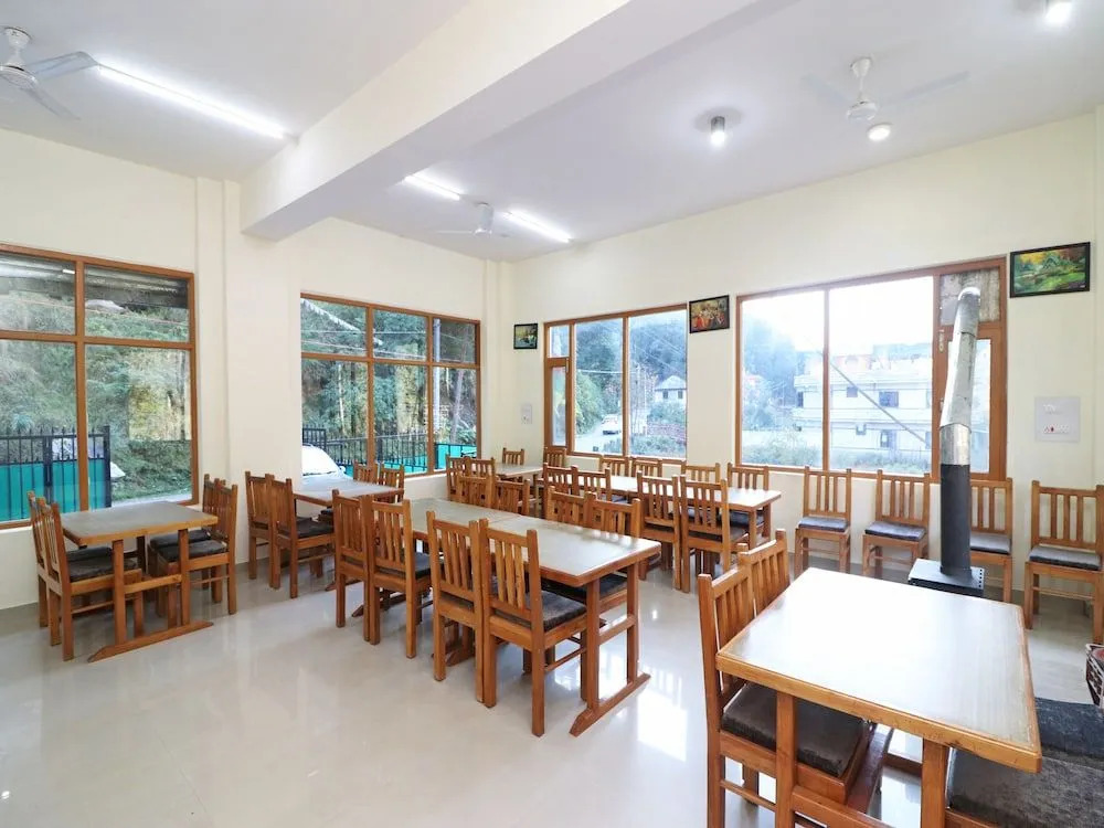 Oyo 23570 Hotel New Tashila