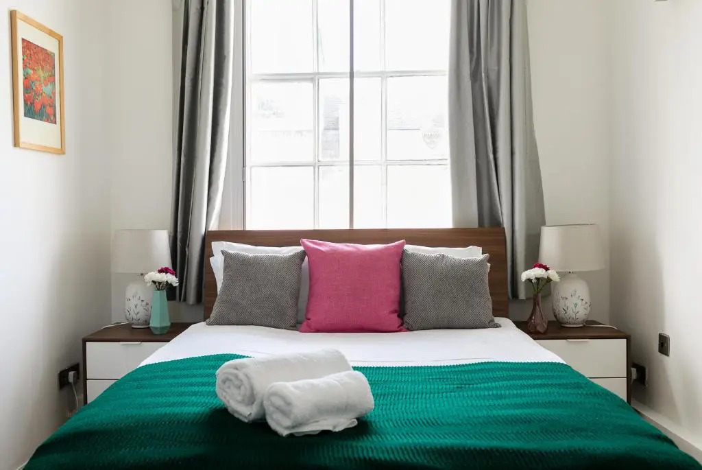 PickThePlace Lancaster gate