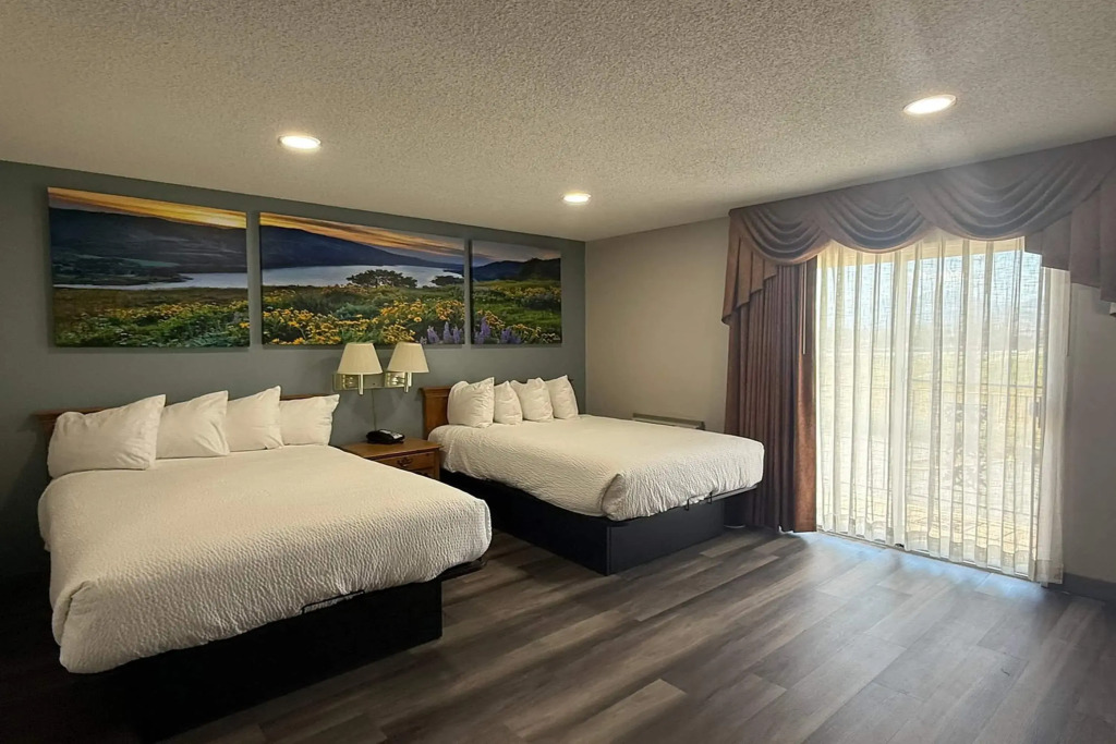 Days Inn by Wyndham Medford