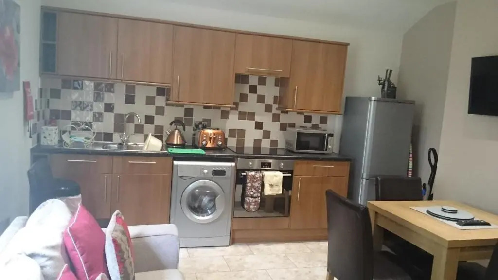Apartment 20, The Moorings
