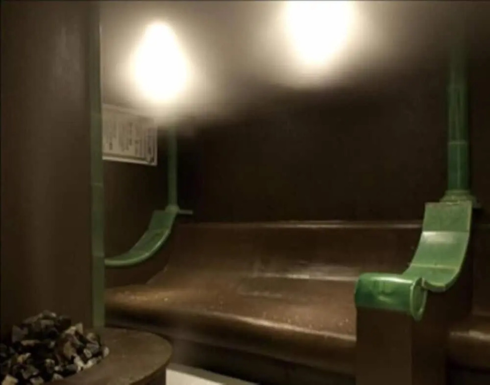 Nikoh Capsule Hotel Refre - Hostel - Caters to Men