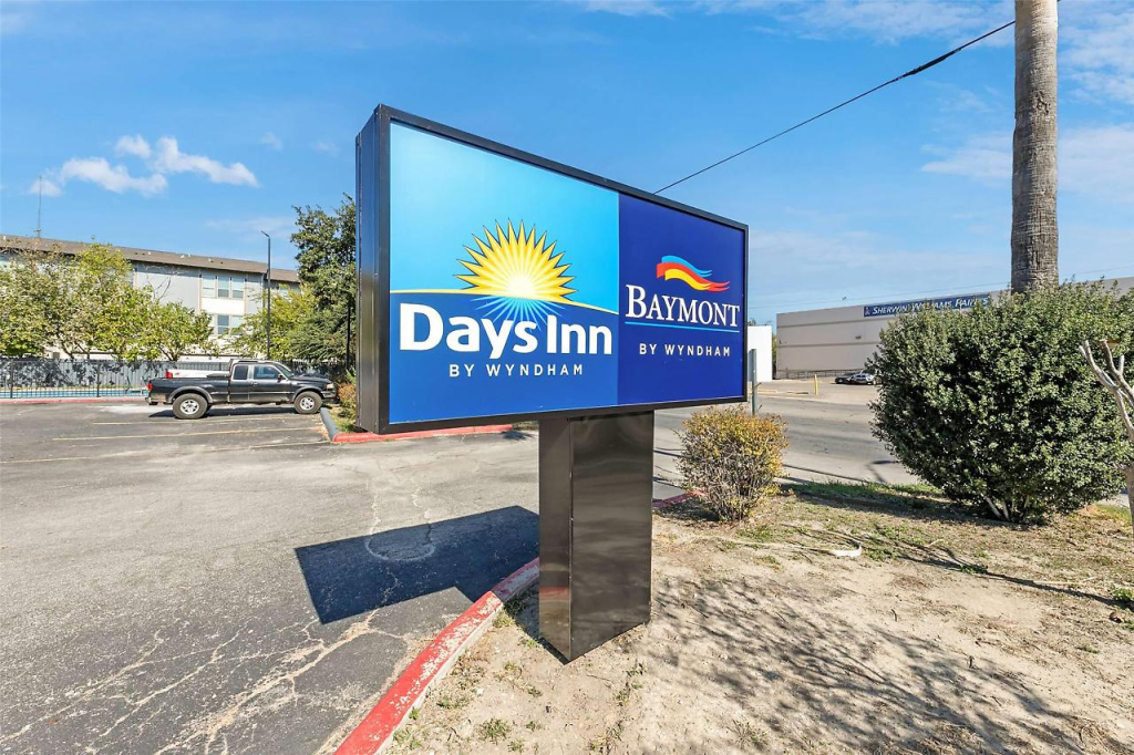 Baymont by Wyndham San Antonio Downtown