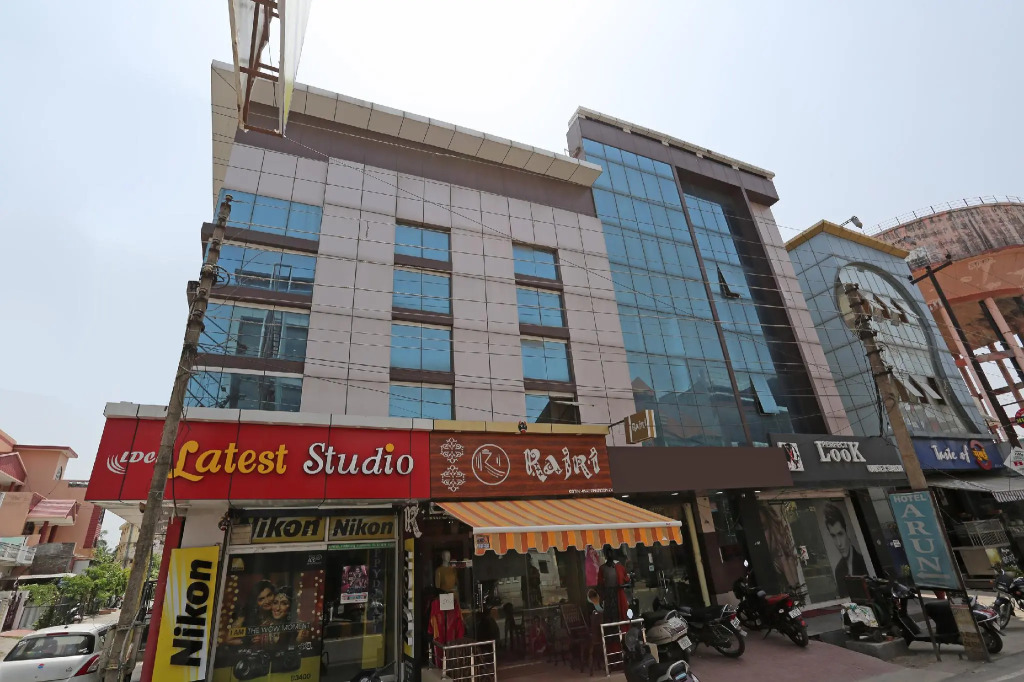 OYO Flagship 14800 Hotel Arun