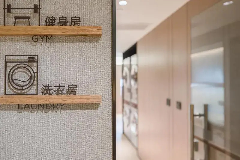 Atour Hotel Shanghai Lujiazui Minsheng Road Station
