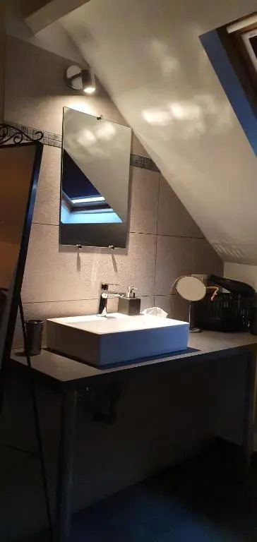 Charmant studio avec grande baignoire