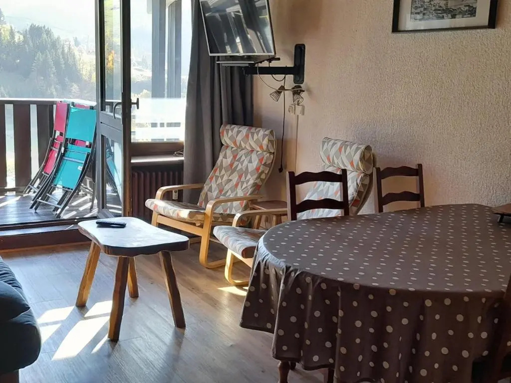 Appartement La Clusaz, 2 pièces, 6 personnes - FR-1-459-83