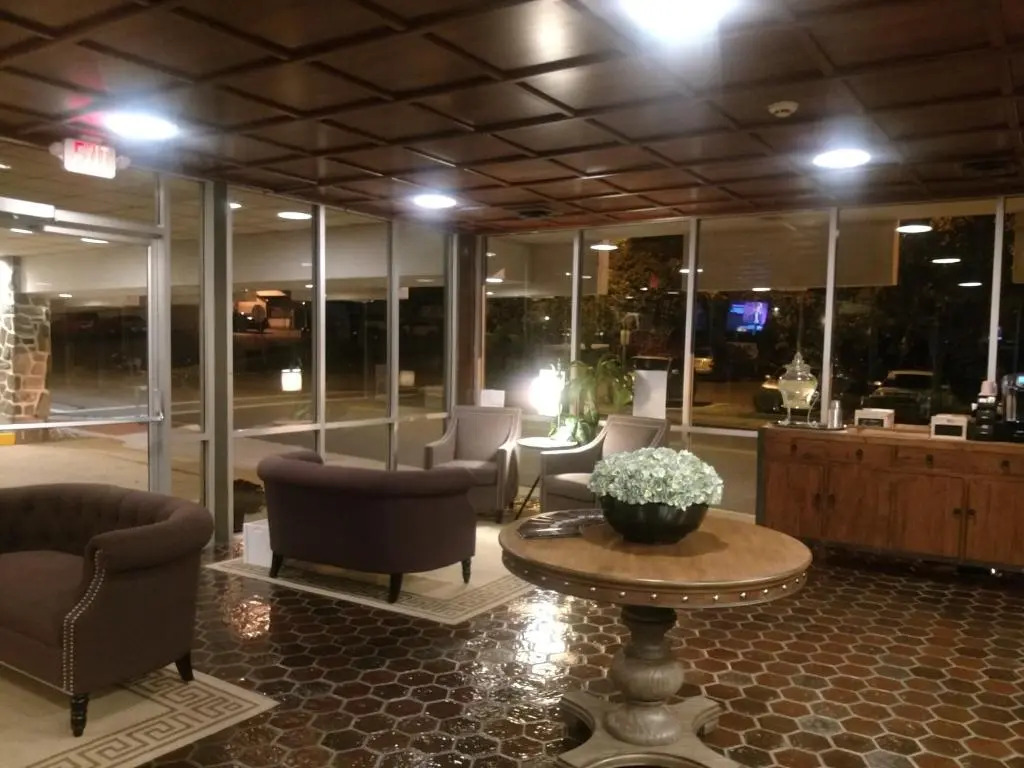 The Stables Inn & Suites