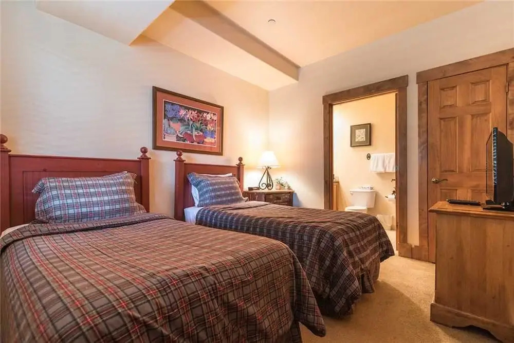Tl2107 Excellent Amenities and Location! Winter Specials!