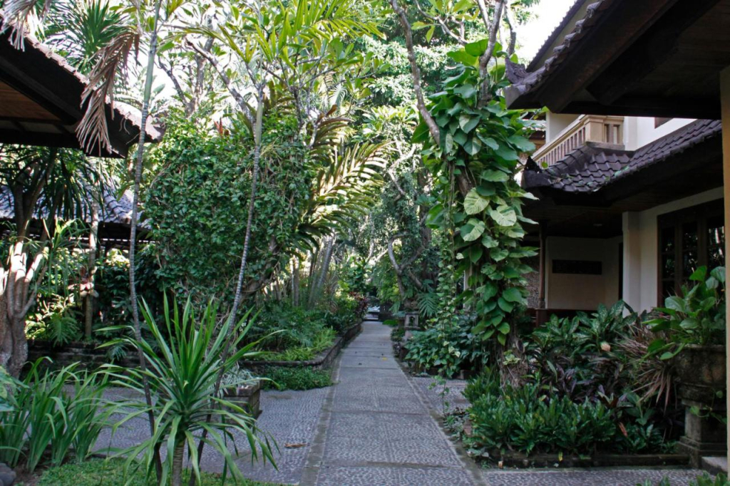 Hotel Puri Bambu