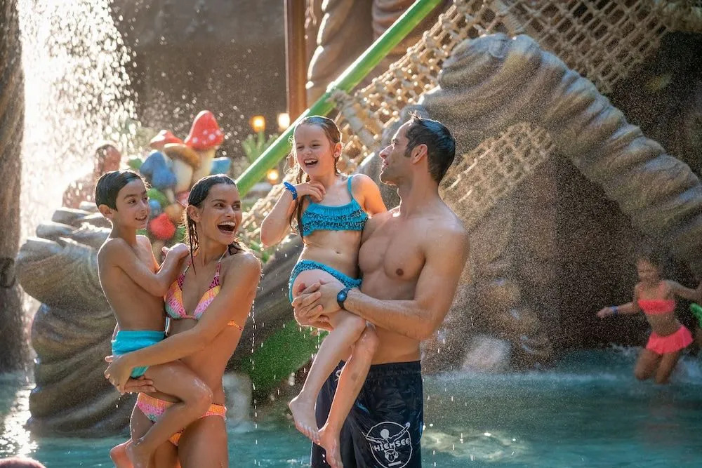Europa-Park Erlebnis-Resort, Hotel Krønasår