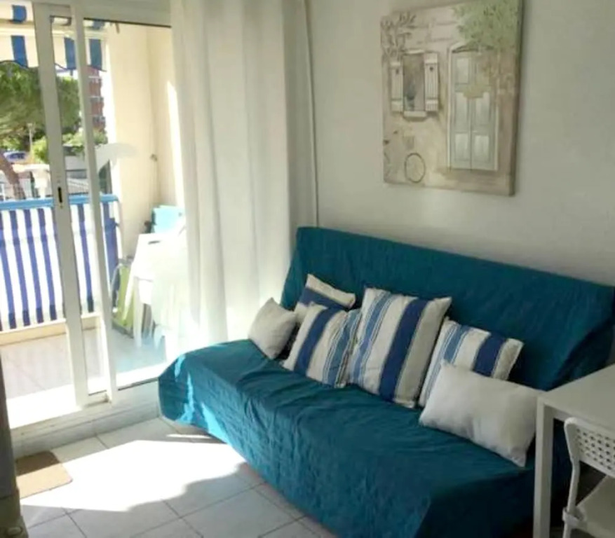 Apartment with 2 Bedrooms in Le Lavandou, with Shared Pool, Enclosed Garden And Wifi - 350 M From the Beach