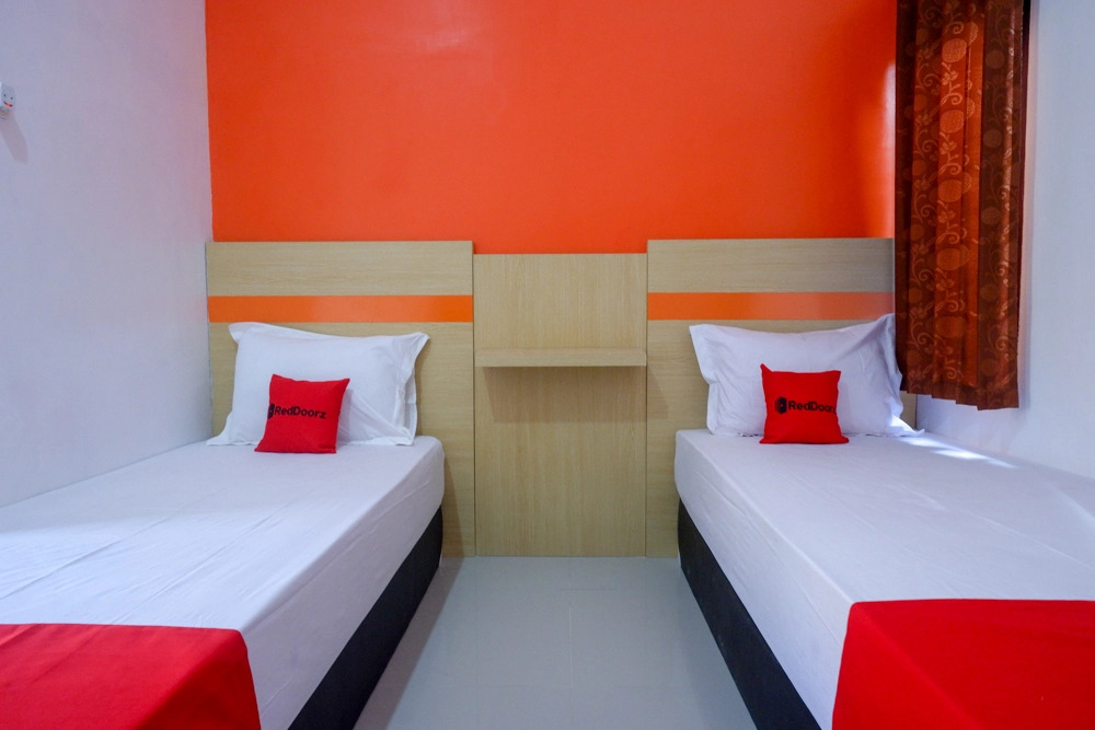 RedDoorz Syariah near Alun Alun Kota Rembang