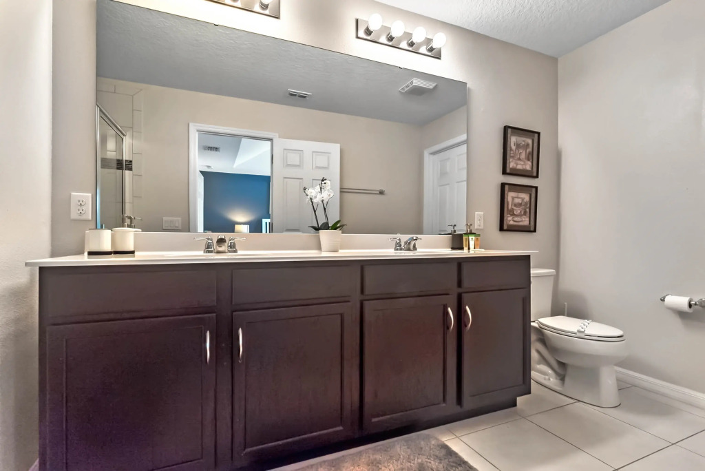 3 Bedrooms 35 Bathrooms Solara 1564 Cp
