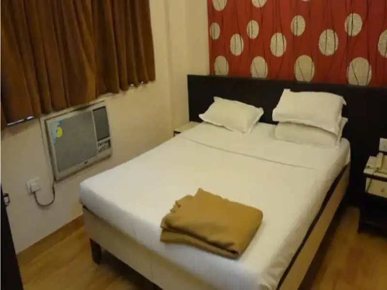 Hotel Bharat Avenue
