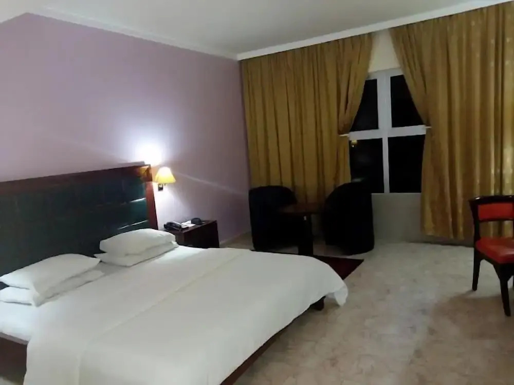 Aenon Suites And Hotel LTD