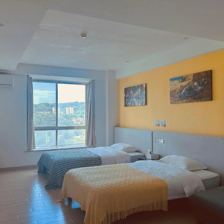 Yiyue Qiushe Hotel