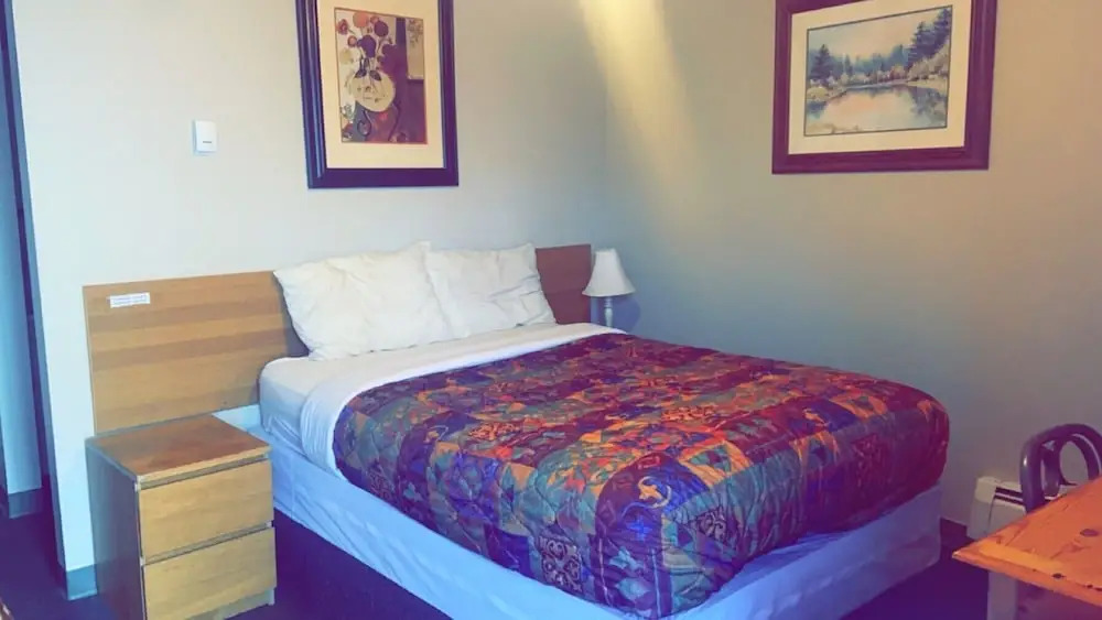 Red Rest Motel