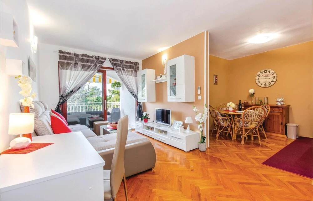 Nice Home in Jadranovo With Wifi and 1 Bedrooms