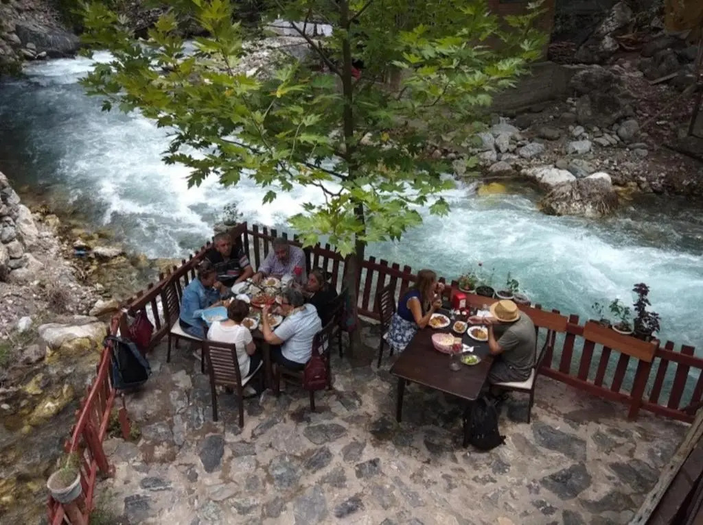 Kapuzbaşı Baştürk Tesisi
