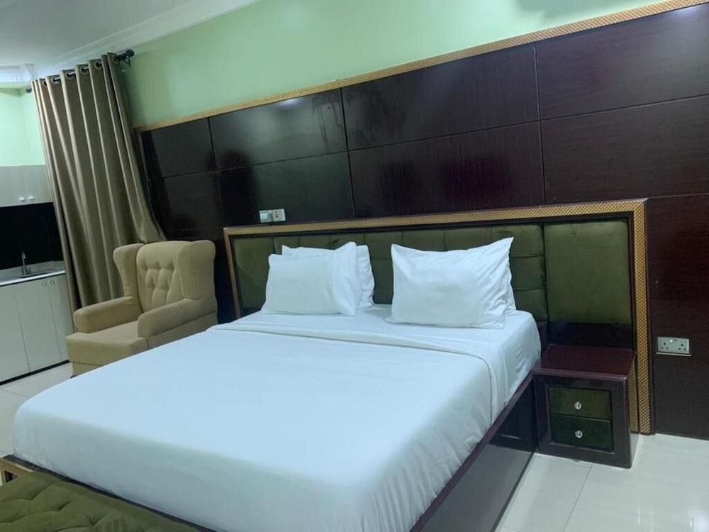 Nestvier Hotel