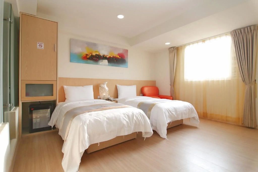 Clownfish Resort