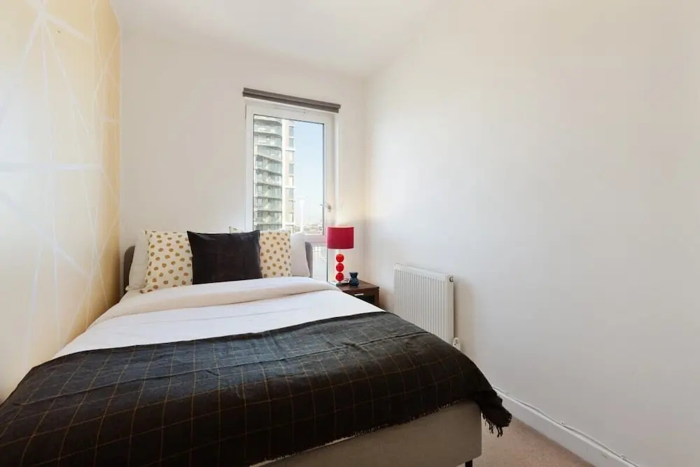 Amazing 2 Bed Apt W/balcony nr O2 Arena and Excel