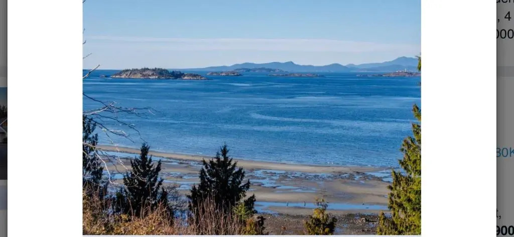 Ocean side & garden view Nanaimo house