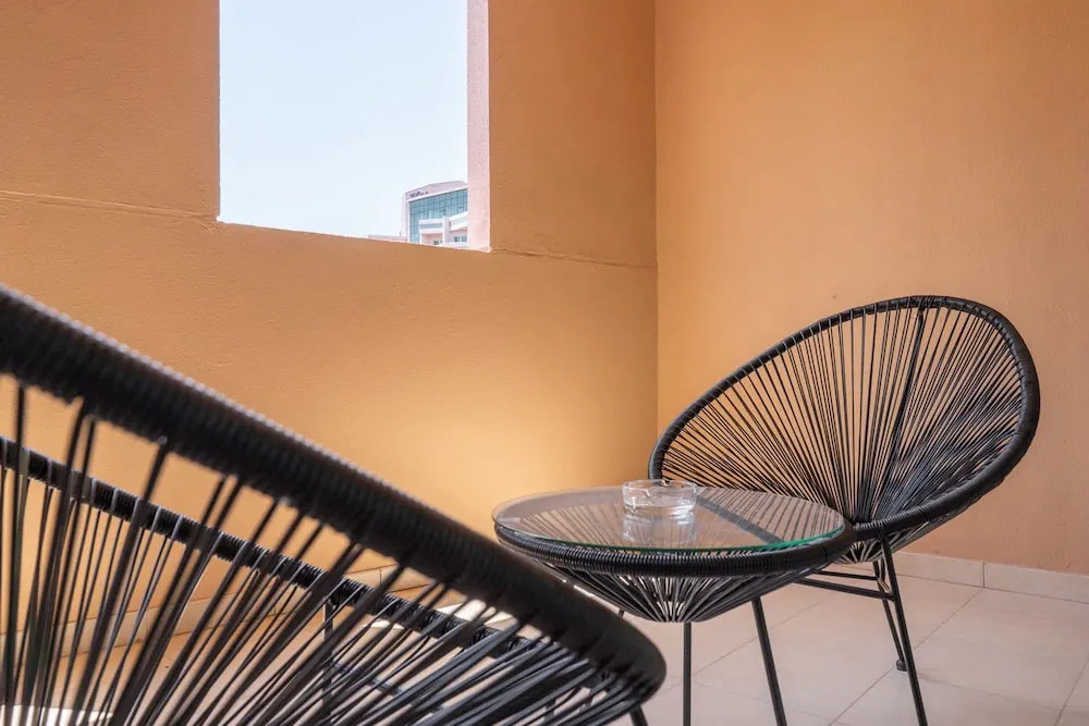 A Gorgeous Studio in Zen 20 That Sleeps 2