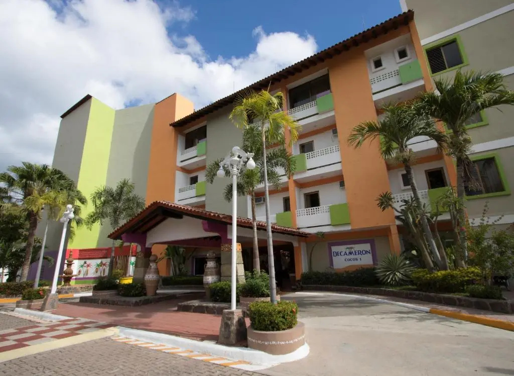 Decameron Los Cocos Guayabitos, Ramada All-Inclusive Resort
