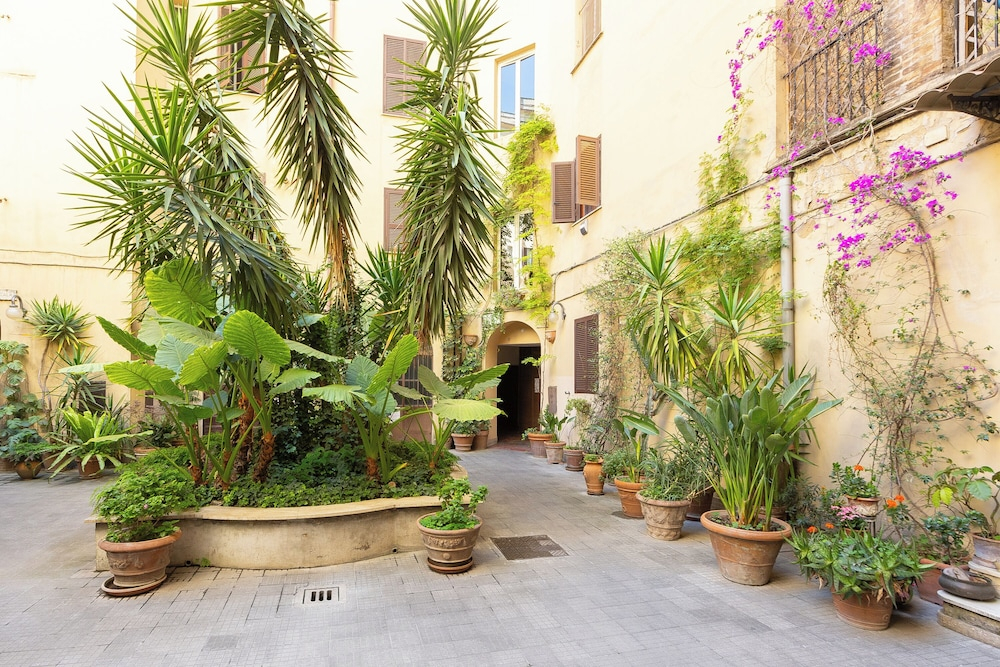 Rental in Rome Pietroburgo Apartment