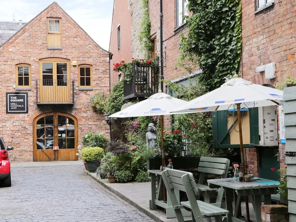 Ivy House