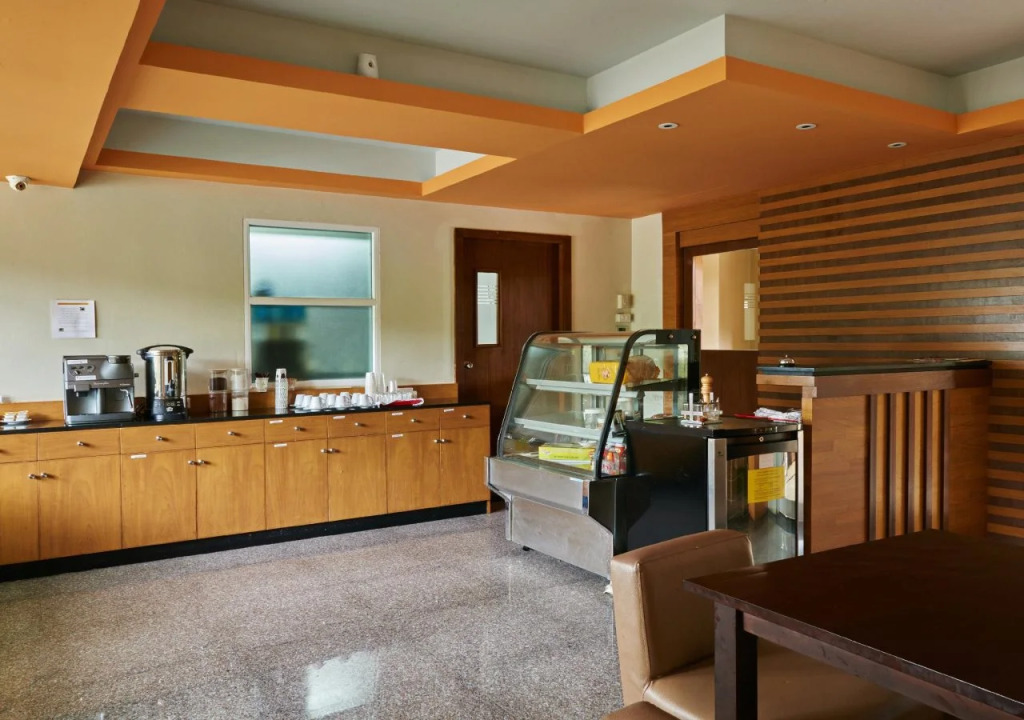 Phuket Ecozy Hotel