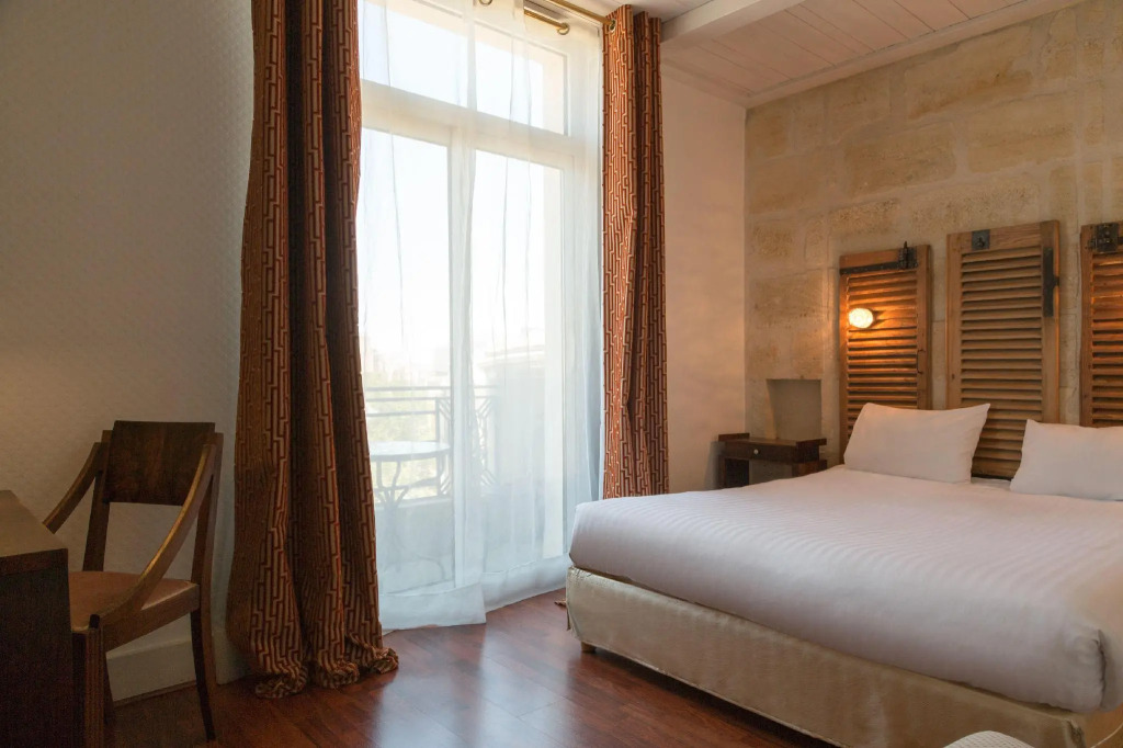 Hôtel La Tour Intendance