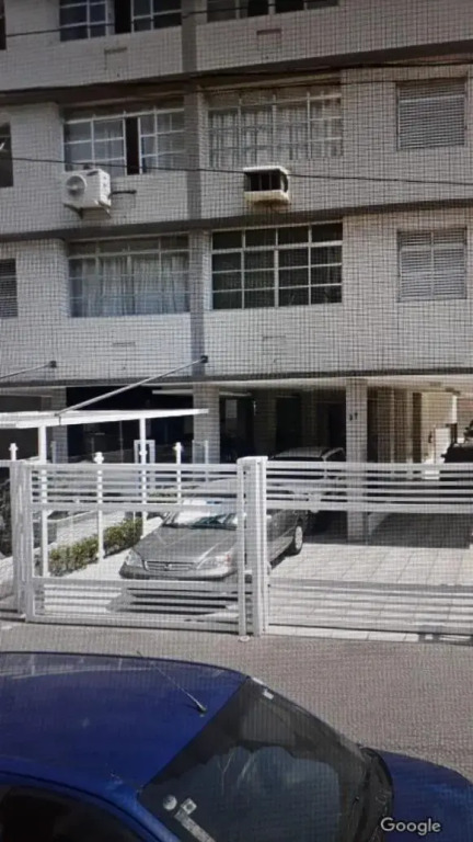 Em 5 minutos a pé tá na praia e no Shopping Praiamar, 2 quartos, 2 banheiros, portaria 24 horas, elevador, garagem, ar condicionado, wi-fi!
