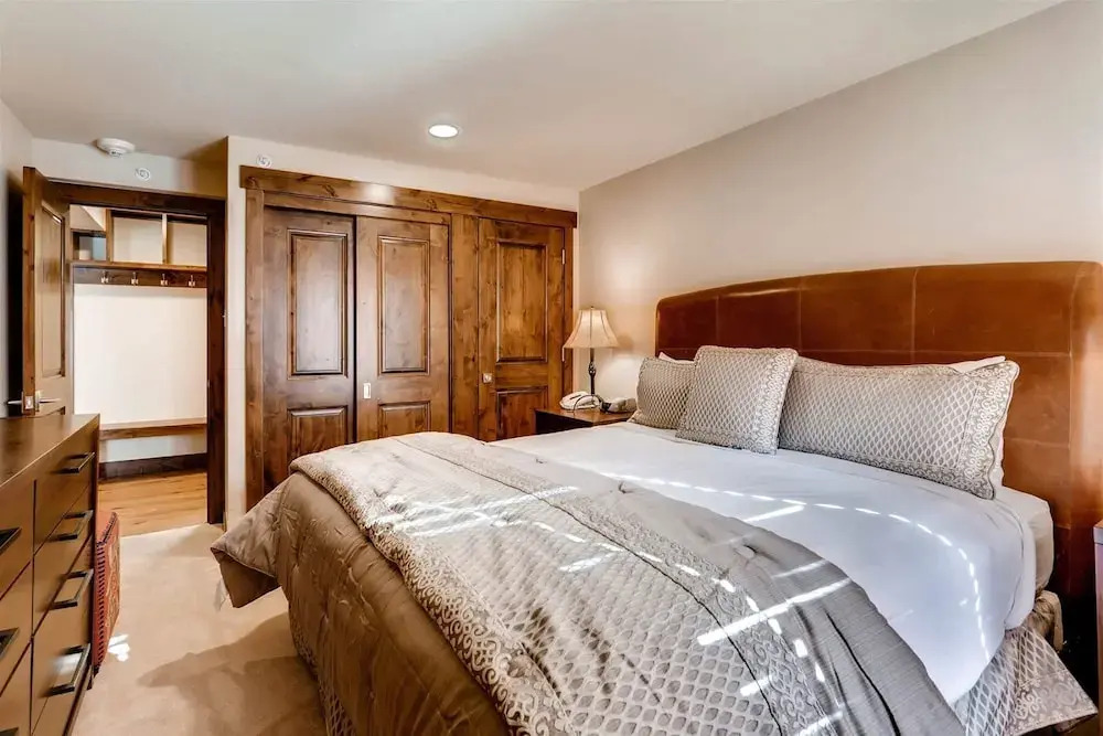 Lion Square Lodge