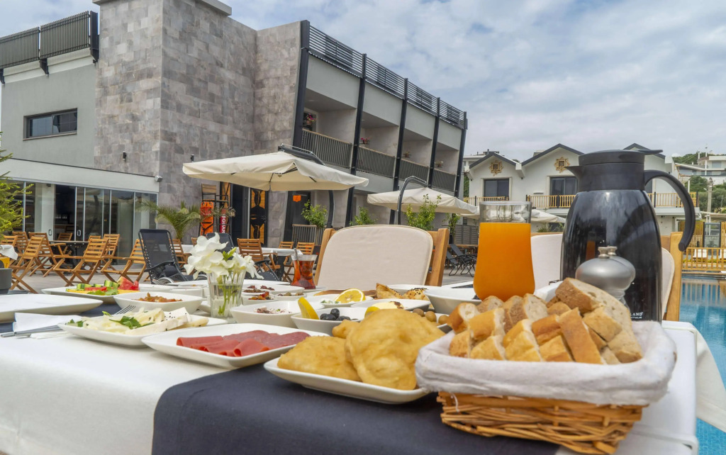 Kosa Otel Çeşme