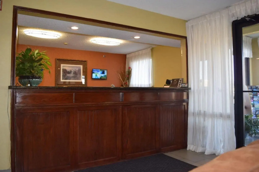 American Inn & Suites West Memphis