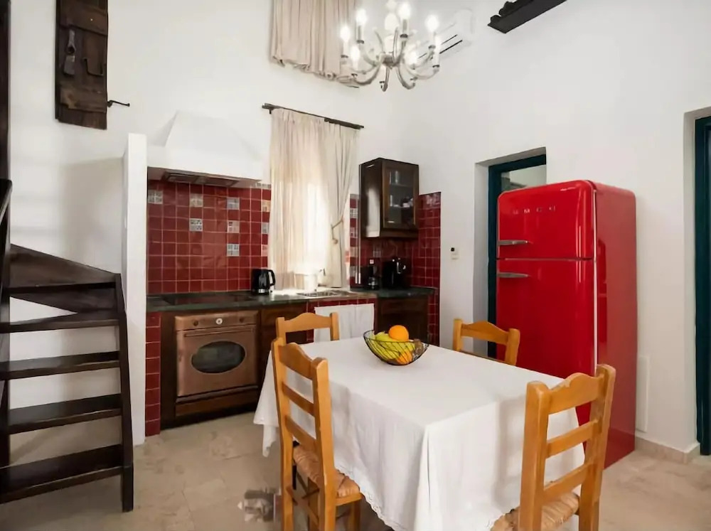 Villa in Kamilari Near Kid-friendly Beach