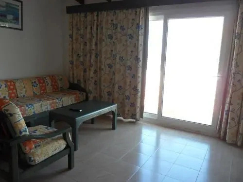 Apartamentos Marivent by MHR