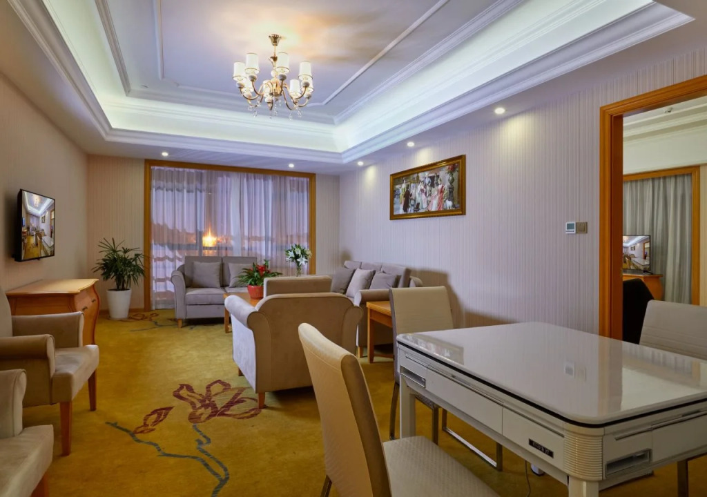 Venus International Hotel ( Shanghai Wild Zoo Shop)