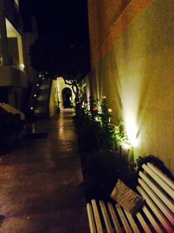 Effi Apartments