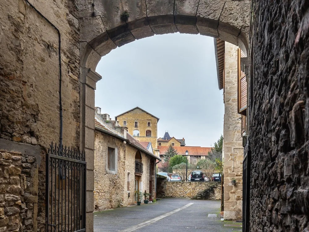 La cour de Cremieu