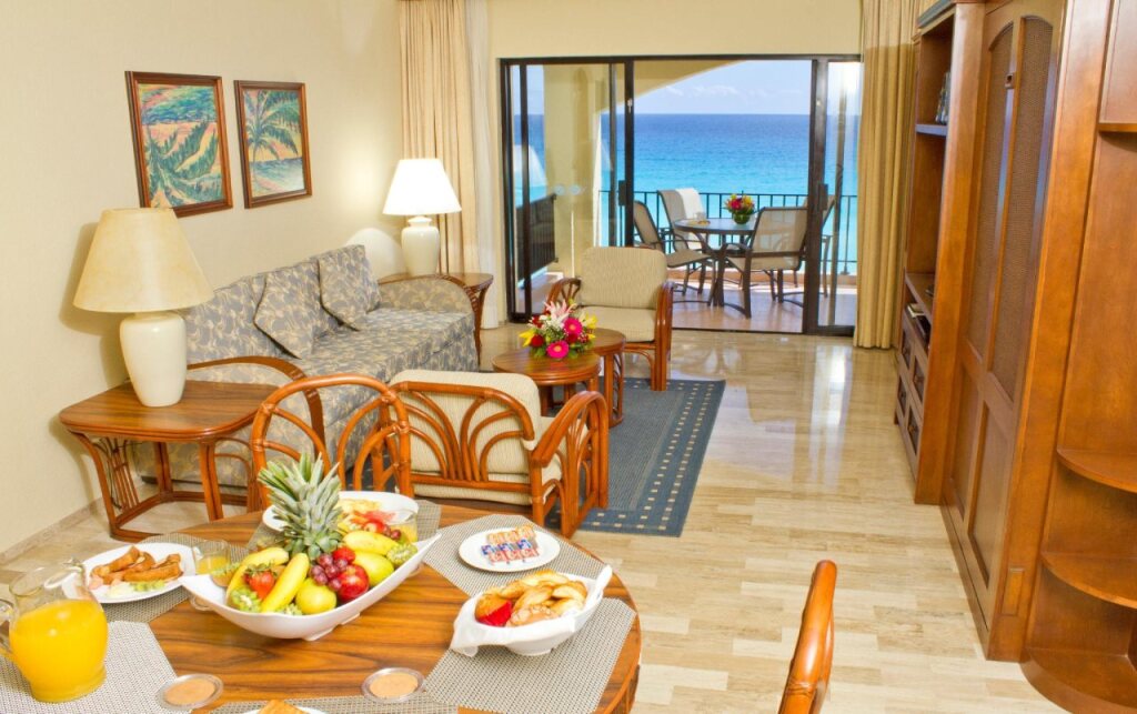 Hilton Cancun Mar Caribe All-Inclusive Resort