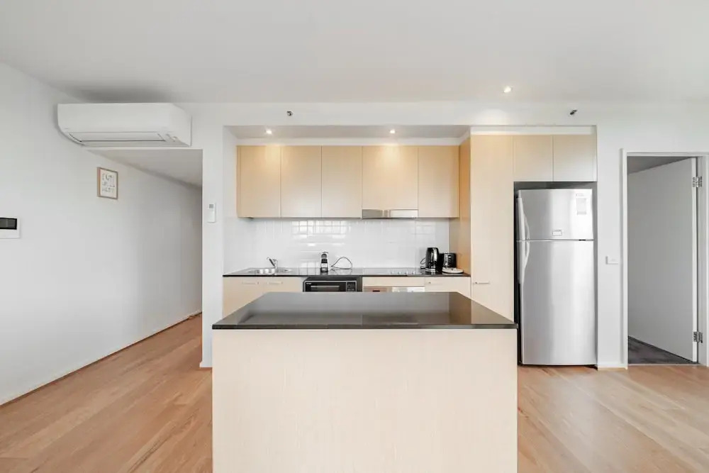 Stylish 1-bed Flat With Pool, BBQ & Sauna Access