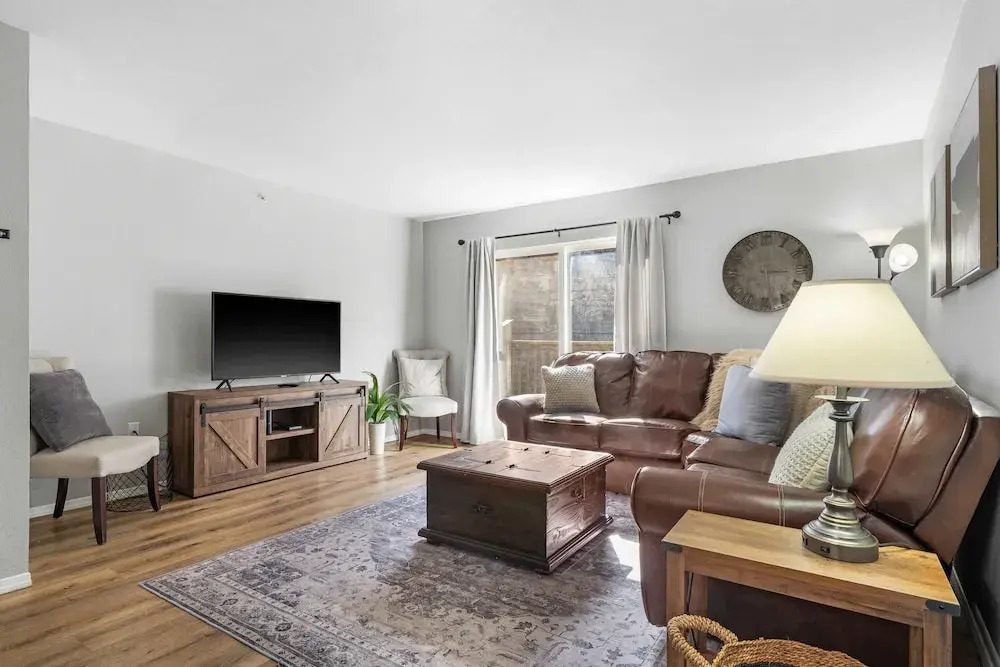 Tranquil Getaway For 8