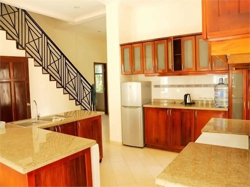 River Ray Estates