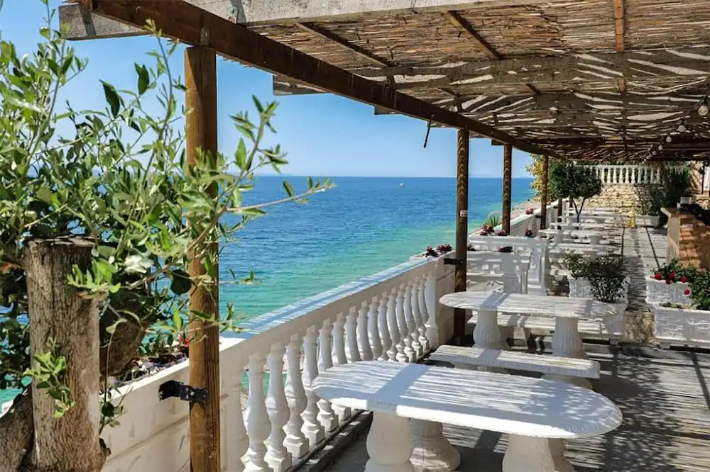Villa Juna Beach