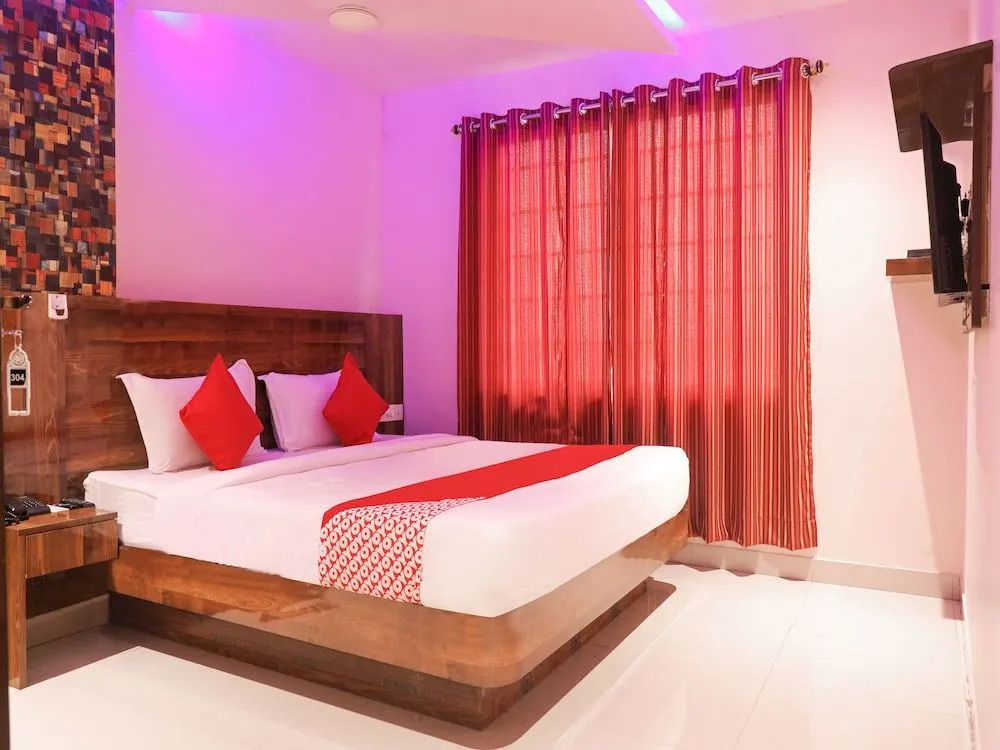 OYO 16428 Hotel Comfort Inn