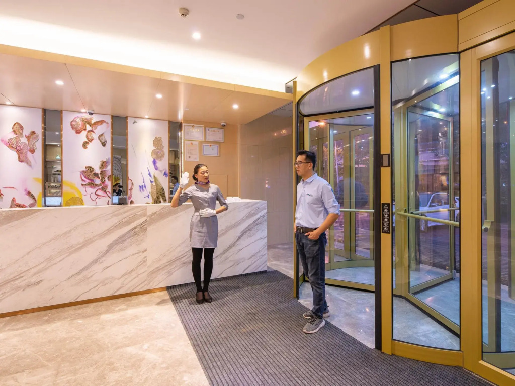 Lavande Hotel (Jinan Station Jiluo Road Subway Station Branch)