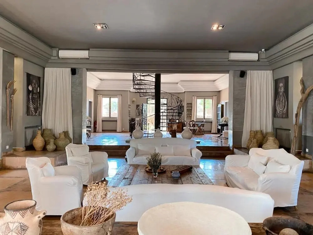 Villa Singulière By Louhou Collection